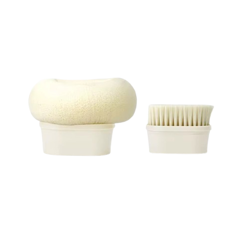 White brush and sponge attachment set for Pearl & Nacre’s water filtering shower head.